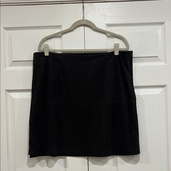 J. Jill Suede Feel Mini Skirt Womens Walnut Brown Size 14 - Picture 2 of 9